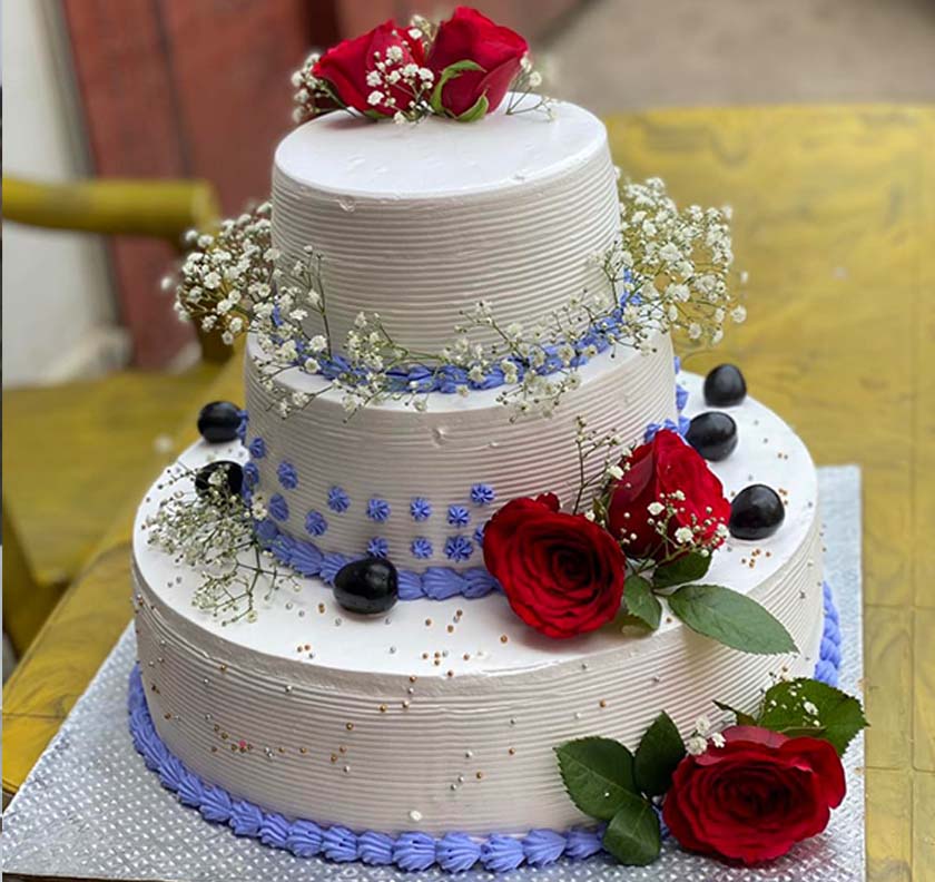 White Forest 3 Layer 6 Pound Cake